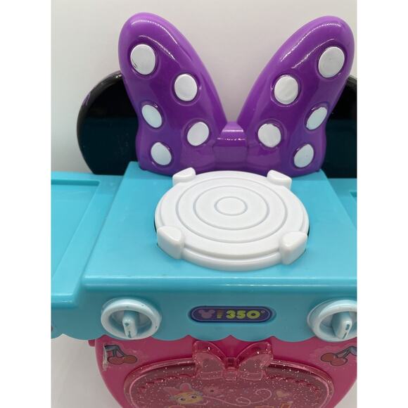 Minnie Mouse Stove Play Kit - Picture 6 of 9